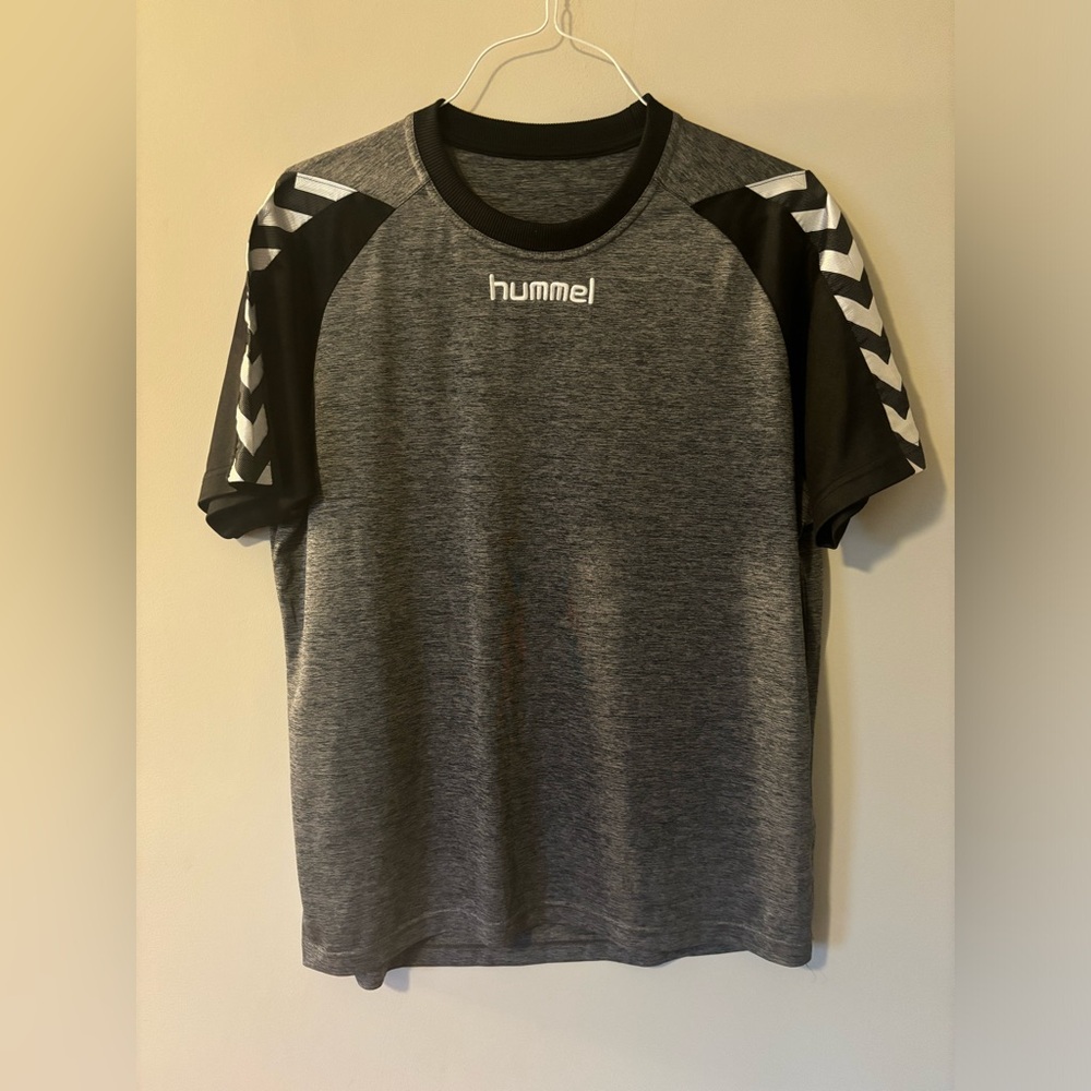 Hummel Soccer/Athletic Training Top Shirt Men’s Medium